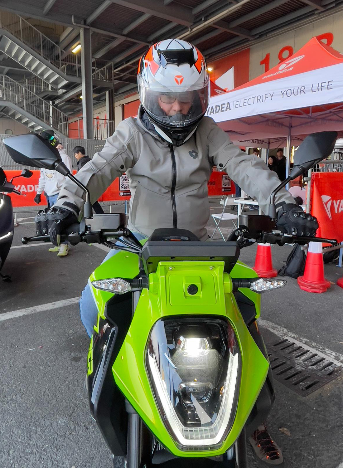 First Ride With Yadeas Electric Naked Bike Kemper Thepack News