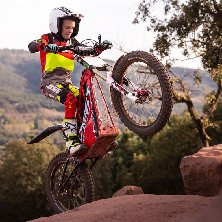 Oset Bikes | Elliot Smith | Electric Motorcycles News
