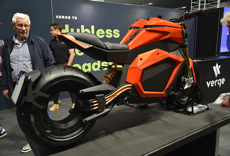 MOTORbeurs Utrecht in The Netherlands | picture gallery | thepack.news ...