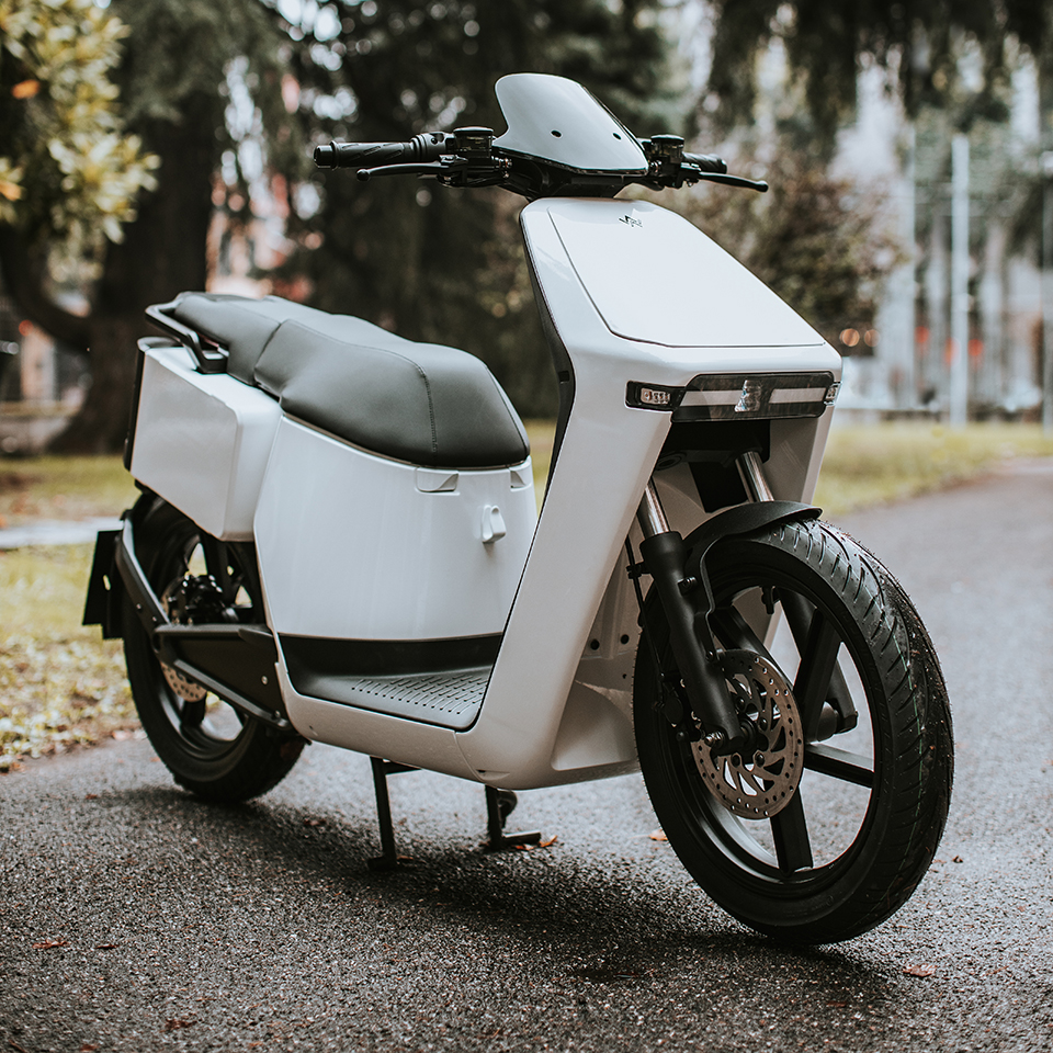 WoW! Electric scooter - Italy - Electric Motorcycles News | THE PACK