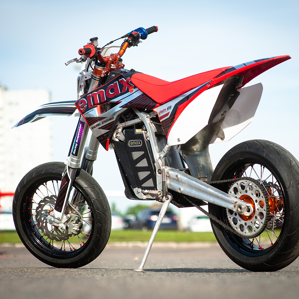 EMAX DWX 25 - EMAX Laboratory - THE PACK - Electric Motorcycles News