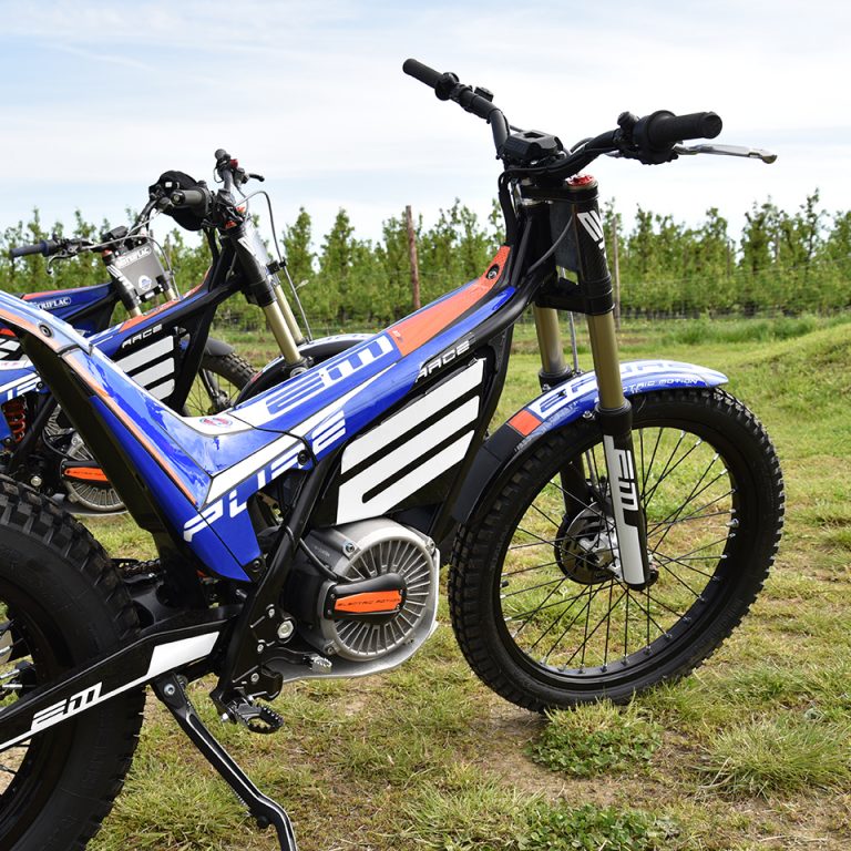 Electric Motion Testing Day Belgium - THE PACK - Electric Motorcycles News
