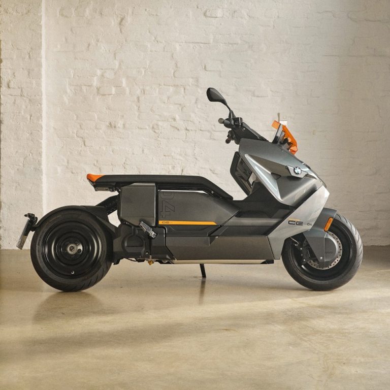 BMW CE04 - THE PACK - Electric Motorcycles News