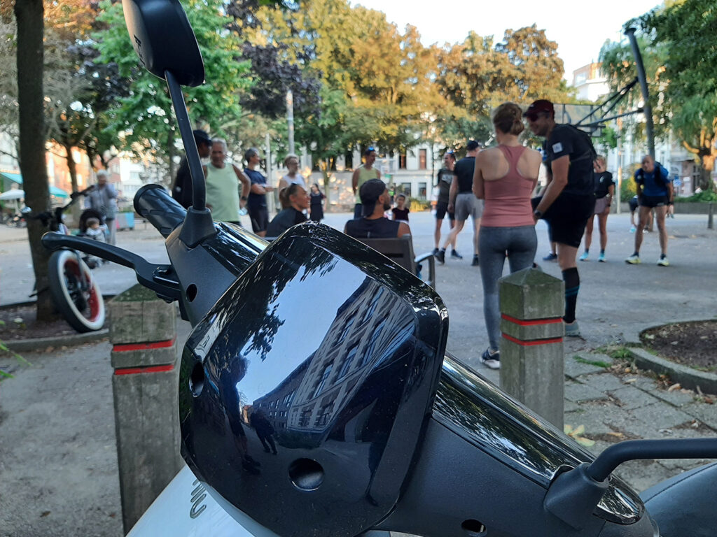 NIU Electric scooter - The port of antwerp marathon - THE PACK