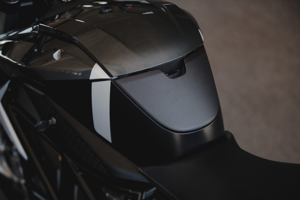  Quickstrike Package for the SR/F - THE PACK - Electric Motorcycle News