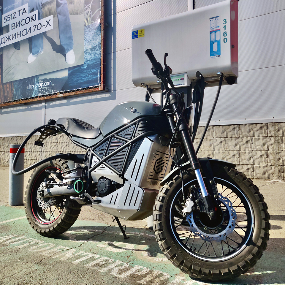 ScrAmper - EMGo Technology - THE PACK - Electric Motorcycle News