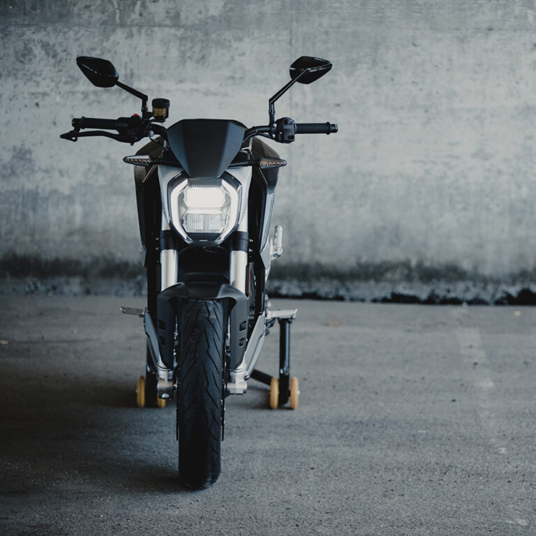Quickstrike Package for the SR/F - THE PACK - Electric Motorcycle News