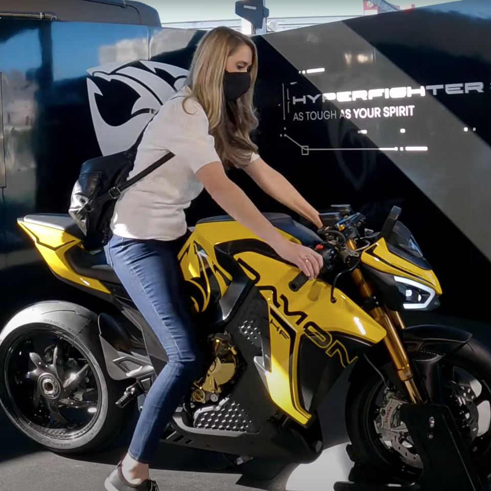 Miss GoElectric - Damon Motors - THE PACK - Electric Motorcycle News