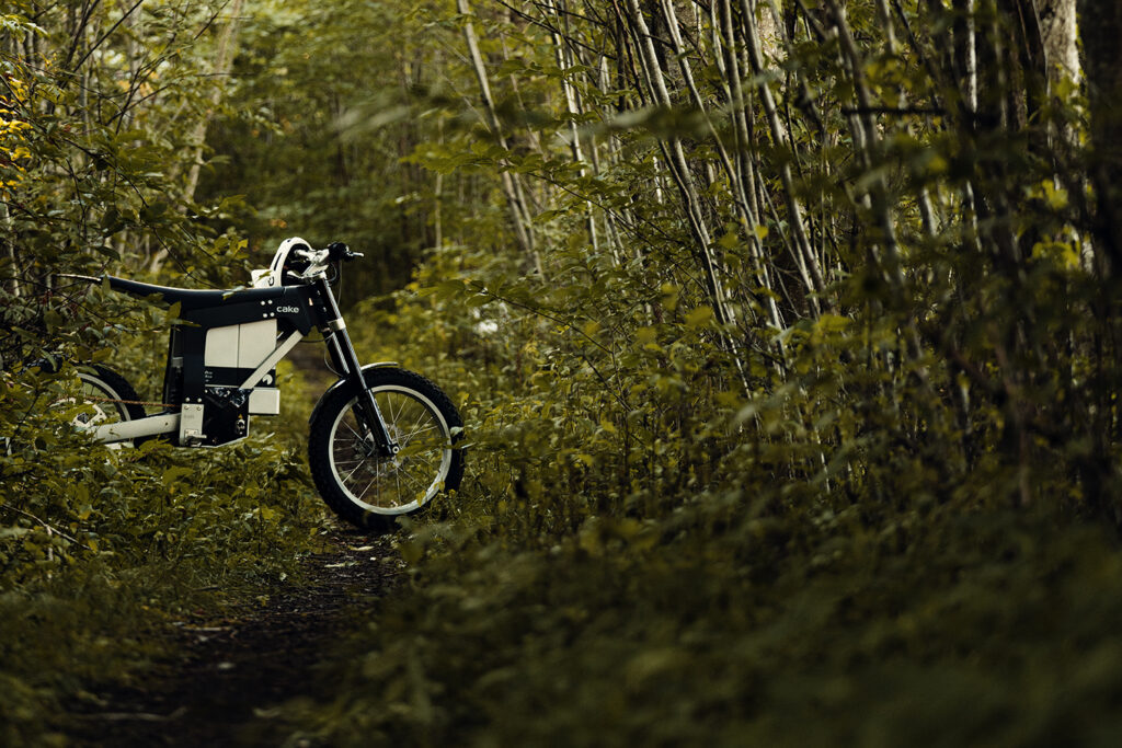 Goodbye plastic with CAKE - THE PACK - Electric Motorcycle News