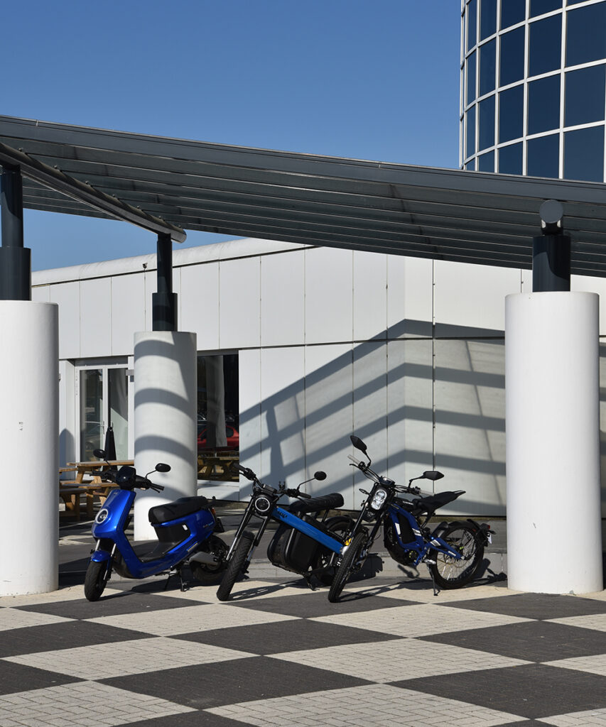 Motorguy - Motocicletas eléctricas - E-center - THE PACK - Noticias de motocicletas eléctricas