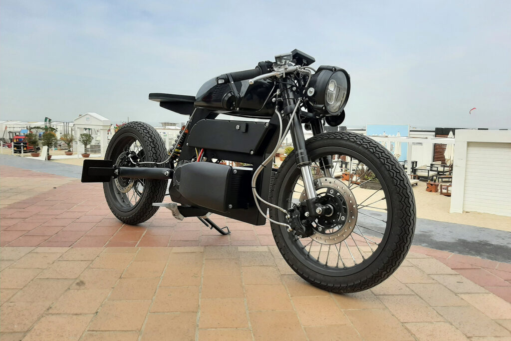 Benjamin Surain - Nuit Café racer - THE PACK - Electric Motorcycle News