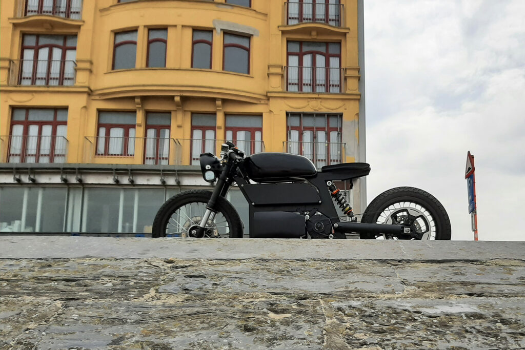 Benjamin Surain - Nuit Café racer - THE PACK - Electric Motorcycle News