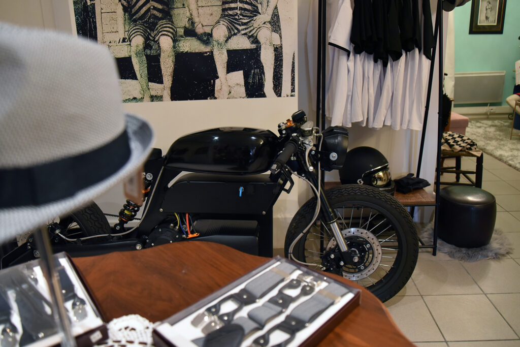 Benjamin Surain - Nuit Café racer - THE PACK - Electric Motorcycle News