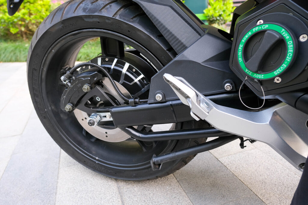 Dayi Motor - E-odin pro - THE PACK - Electric Motorcycle News