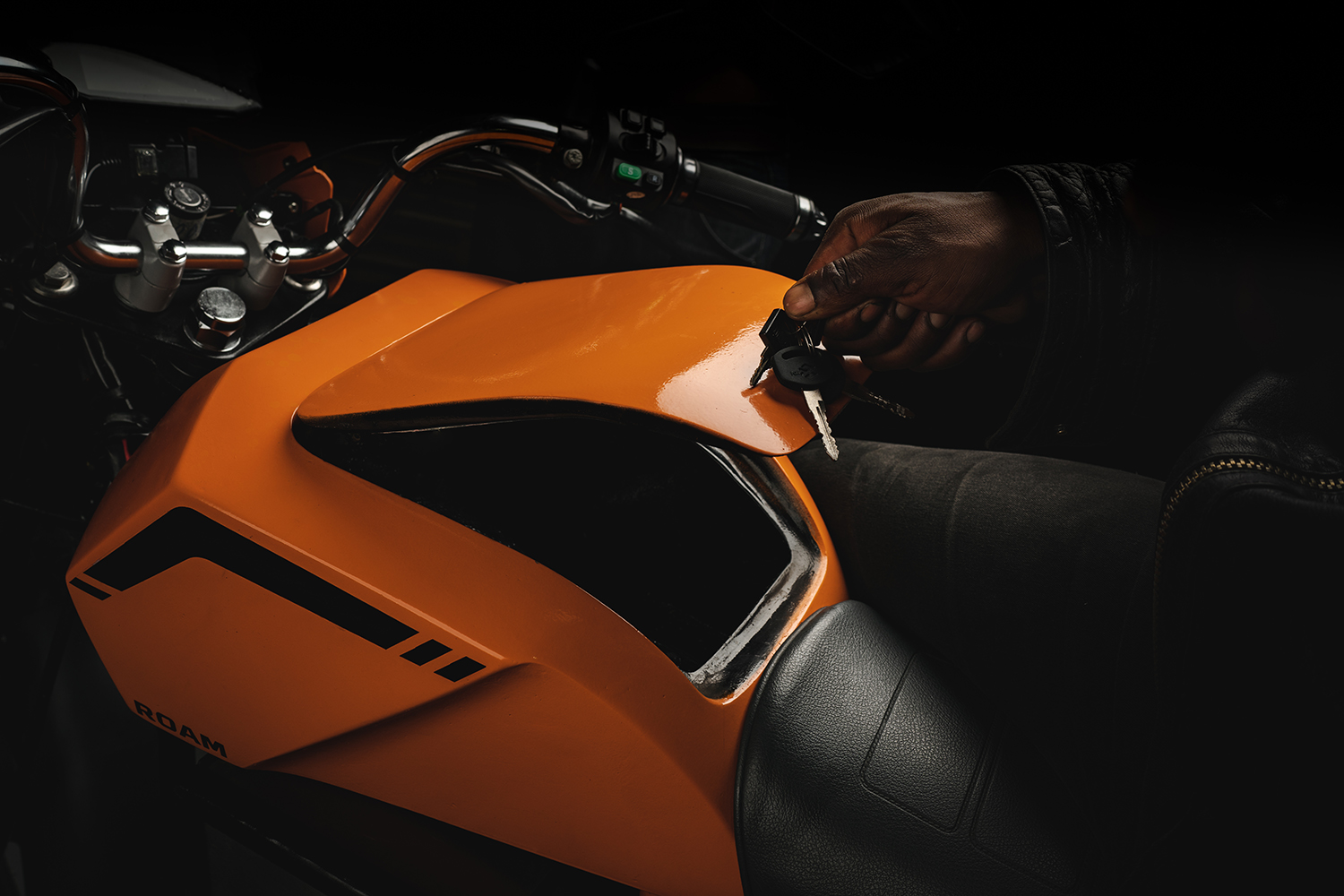 roam-launched-their-new-electric-motorcycle-for-the-african-roads-roam