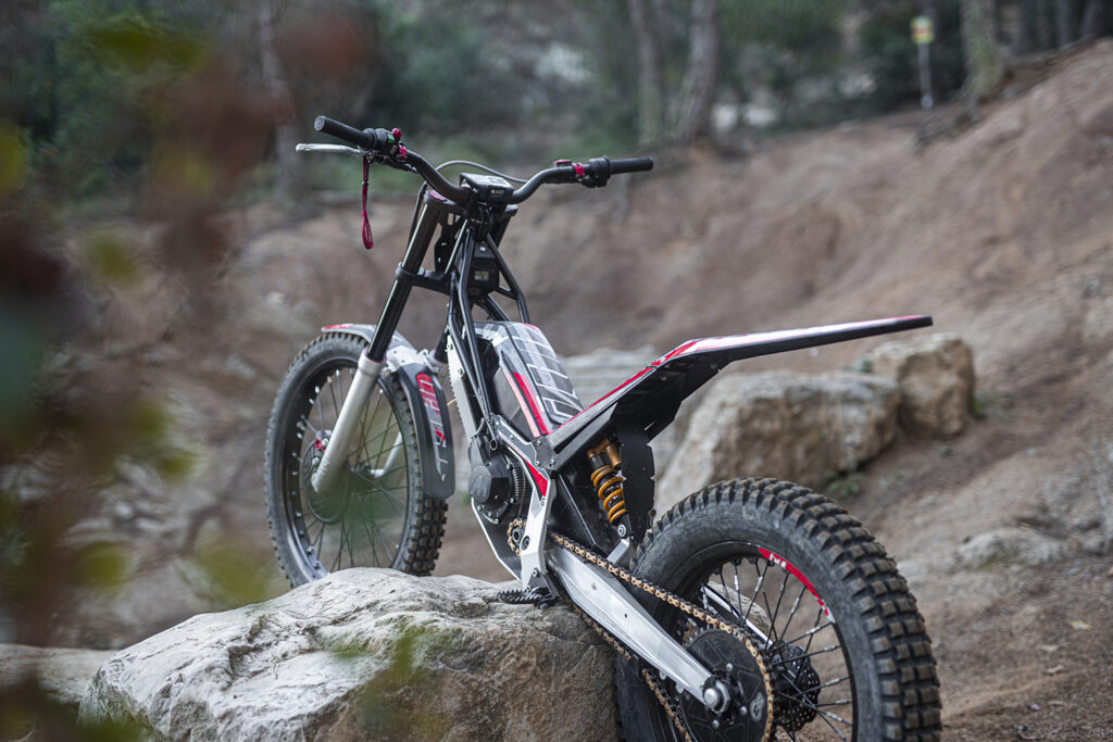 Mecatecno store trials bike