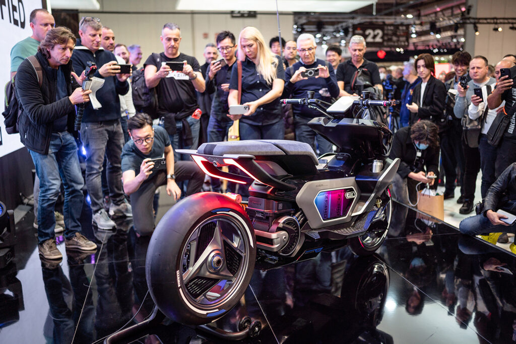 CF Moto, two unexpected concepts and a new engine - EICMA