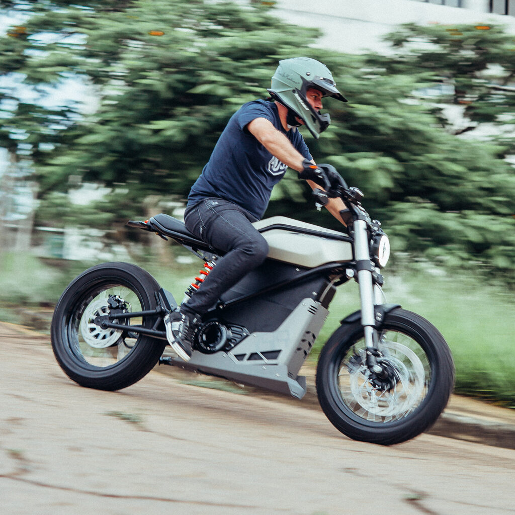 Gustavo Lourenço - RTR 799e Scrambler - RTR Electric Motorcycles - THE PACK - Electric Motorcycle News