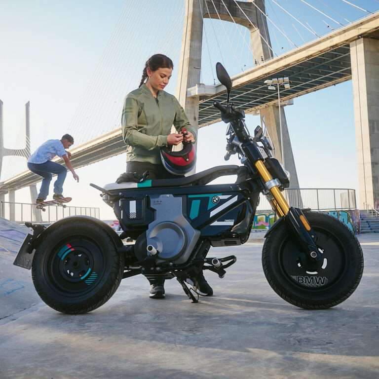 BMW CE 02 - THE PACK - Electric Motorcycle News