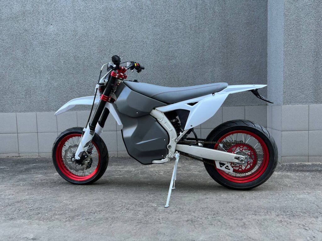Megawatt Moto Motard 4000 - THE PACK - Electric Motorcycle News