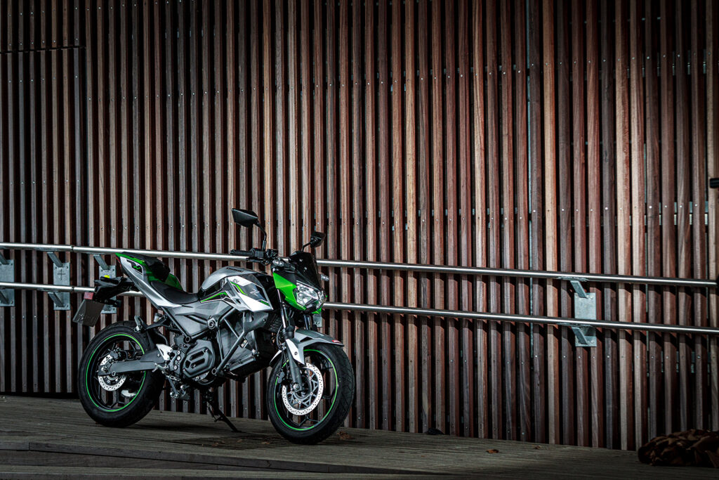 Kawasaki Z e-1 road test - THE PACK - Electric Motorcycle News