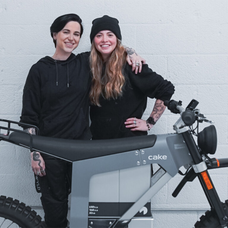 CAKE US - The Electric Conquest of Continents - THE PACK - Electric Motorcycle News