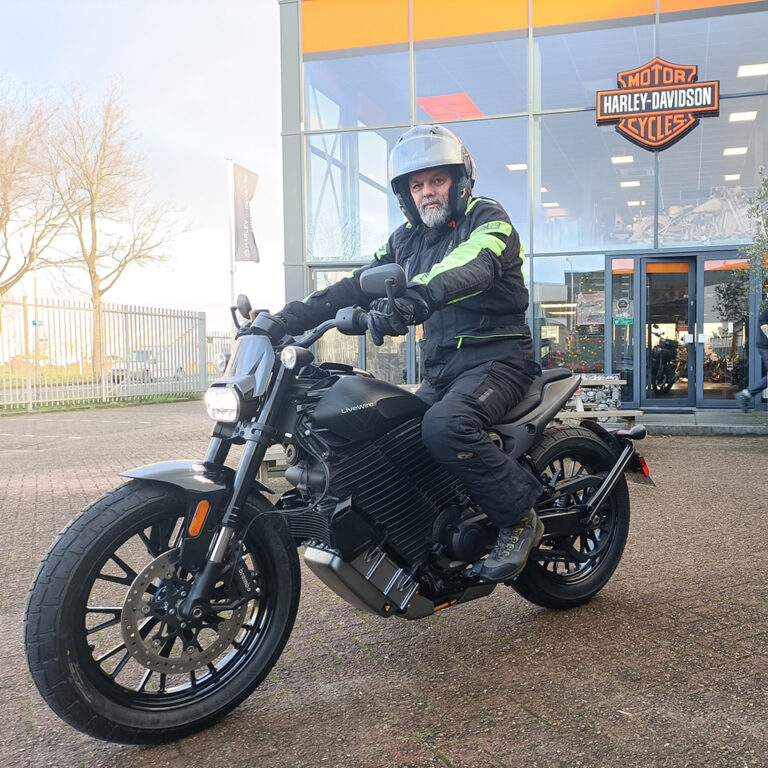 Test ride LiveWire S2 Del Mar - THE PACK - Electric Motorcycle News