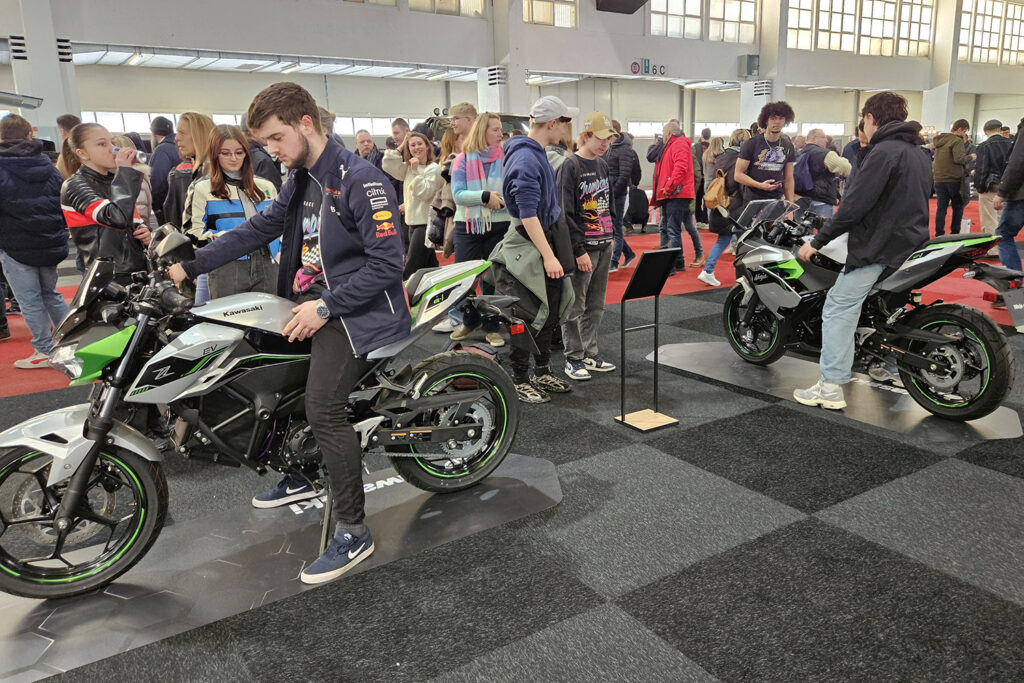Motominds - THE PACK Plaza - THE PACK News - Electric Motorcycle News