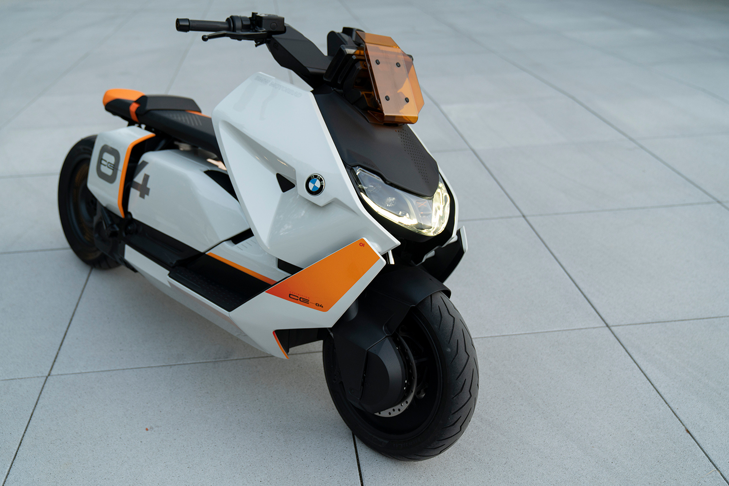BMW CE 04 - Markus Flasch - THE PACK - Electric Motorcycle News
