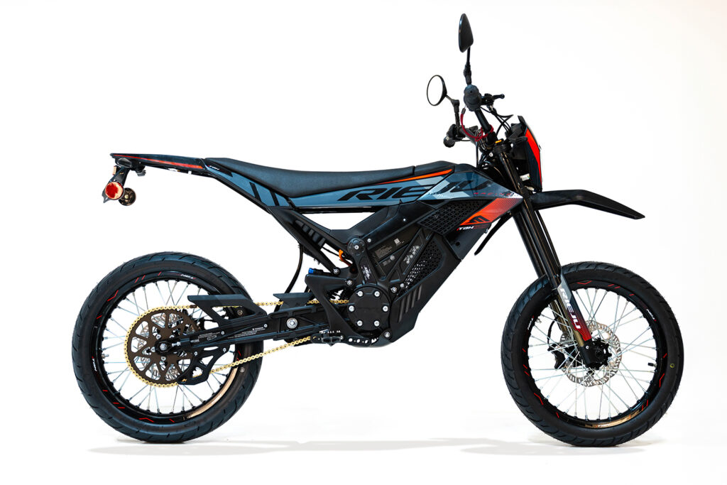 Rieju E-Tango 2024 - THE PACK - Electric Motorcycle News