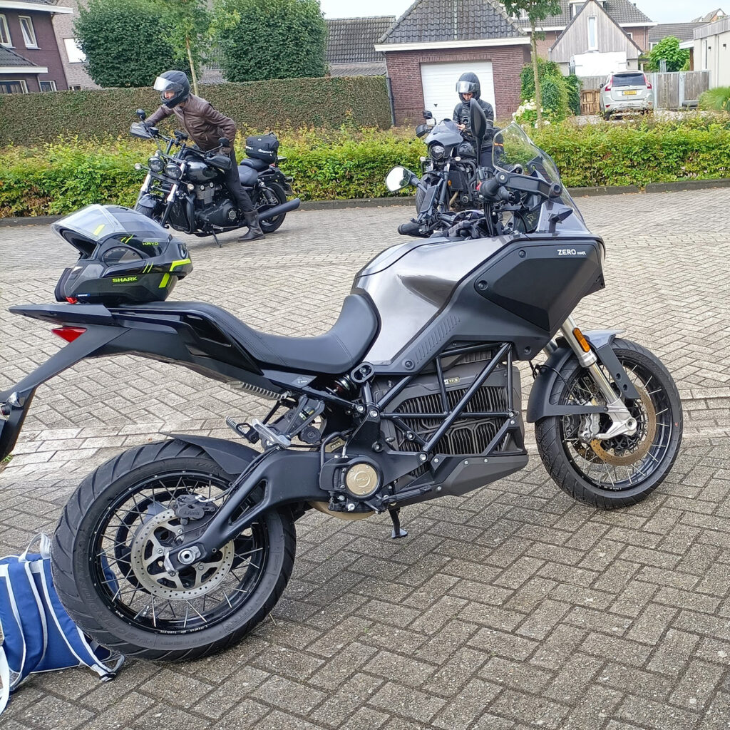 Zero DSR/X - Eifel roadtrip - Andrew Thijssen - THE PACK - Electric Motorcycle News