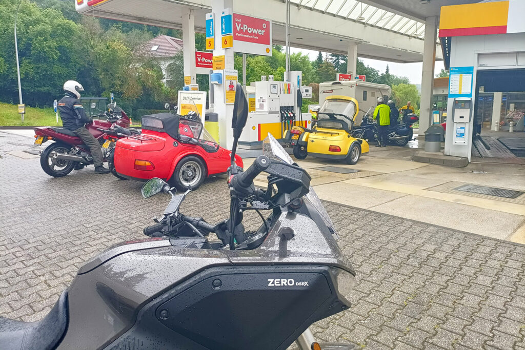 Zero DSR/X - Eifel roadtrip - Andrew Thijssen - THE PACK - Electric Motorcycle News