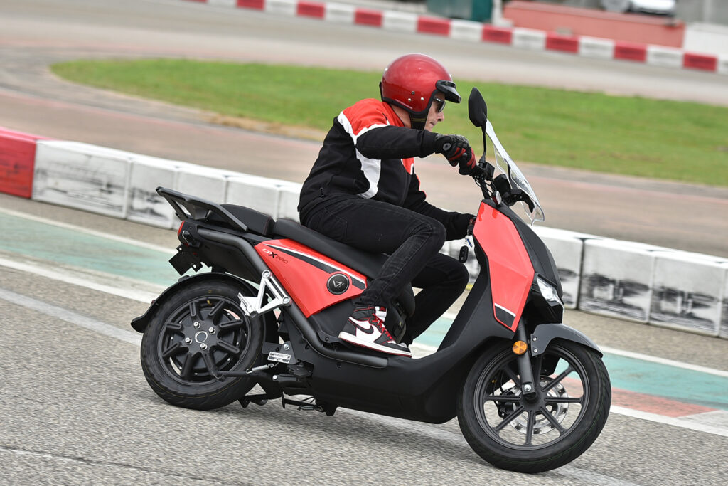 Vmoto ProDay 2024 - THE PACK - Electric Motorcycle News