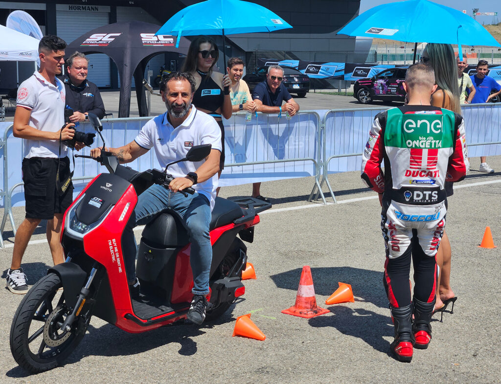 Vmoto ProDay 2024 - THE PACK - Electric Motorcycle News