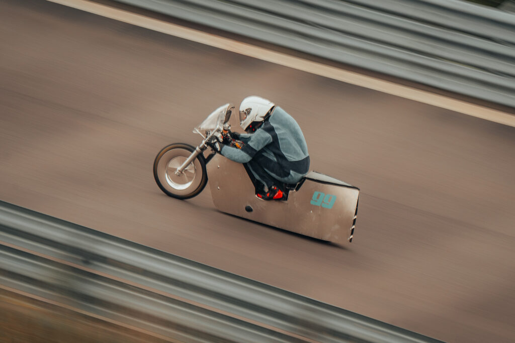 Torsten Robbens World record - THE PACK - Electric Motorcycles