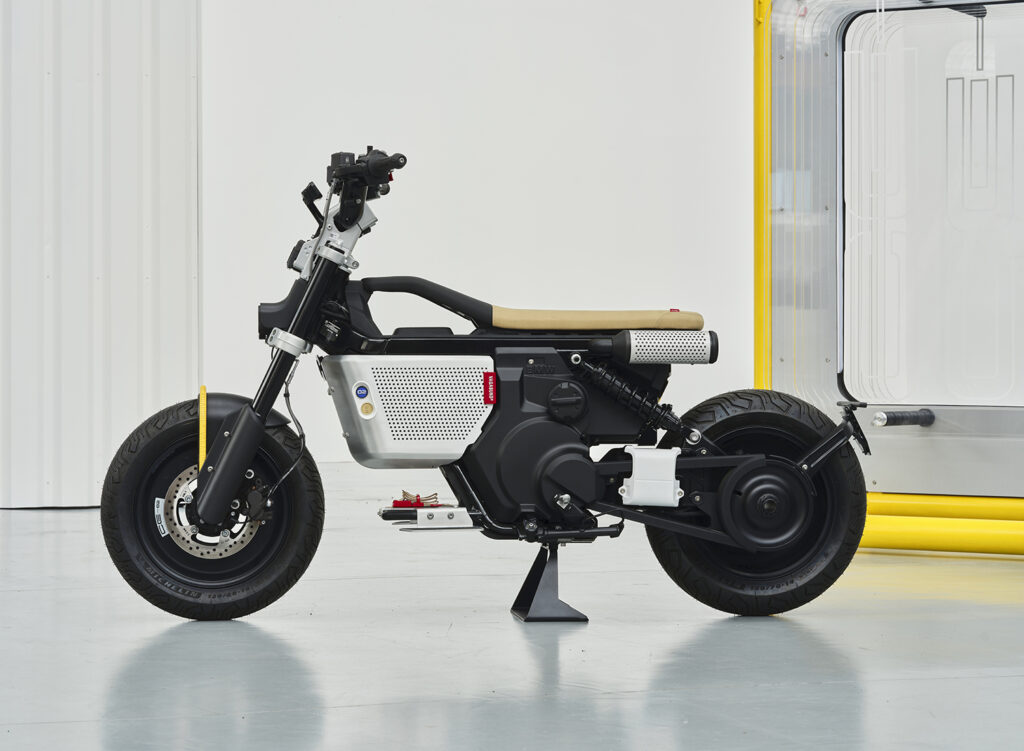 Vagabund - BMW CE 02 - THE PACK - Electric Motorcycle News