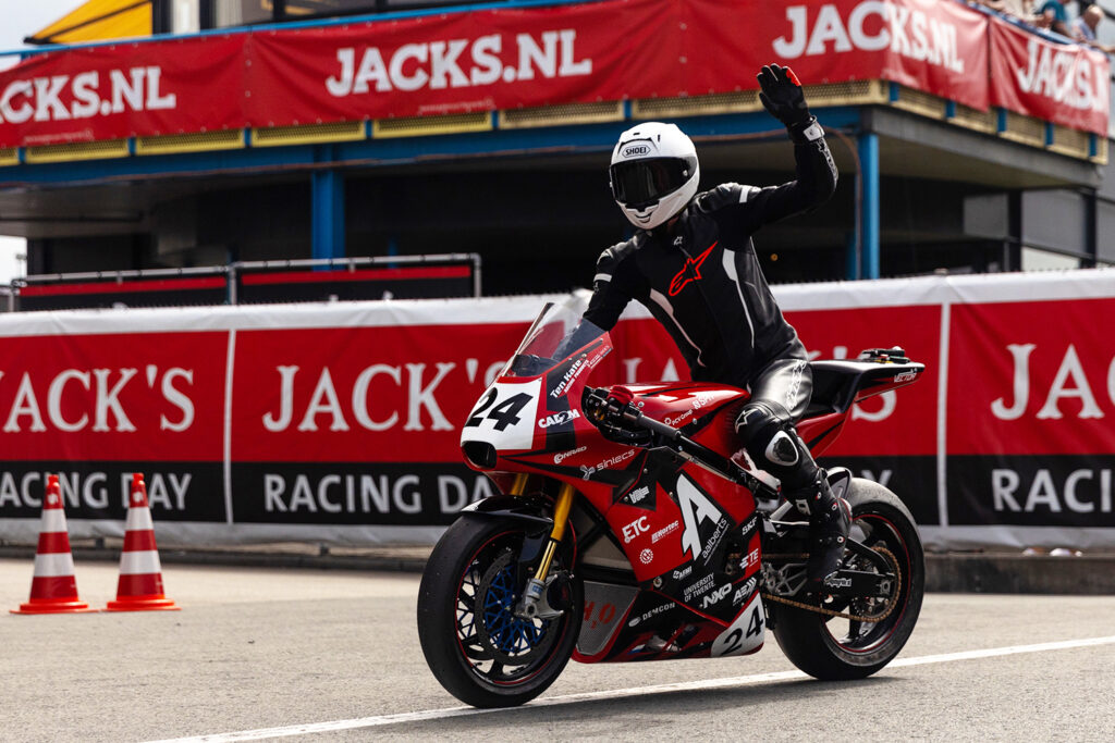 Electric Superbike Twente - THE PACK - TT Assen - Electric Motorcycle News