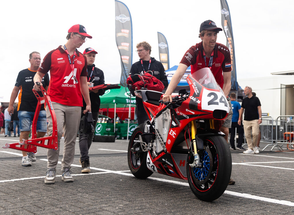 Electric Superbike Twente - THE PACK - TT Assen - Electric Motorcycle News