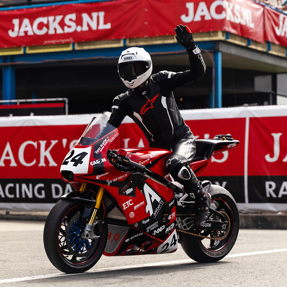 Electric Superbike Twente - THE PACK - TT Assen - Electric Motorcycle News