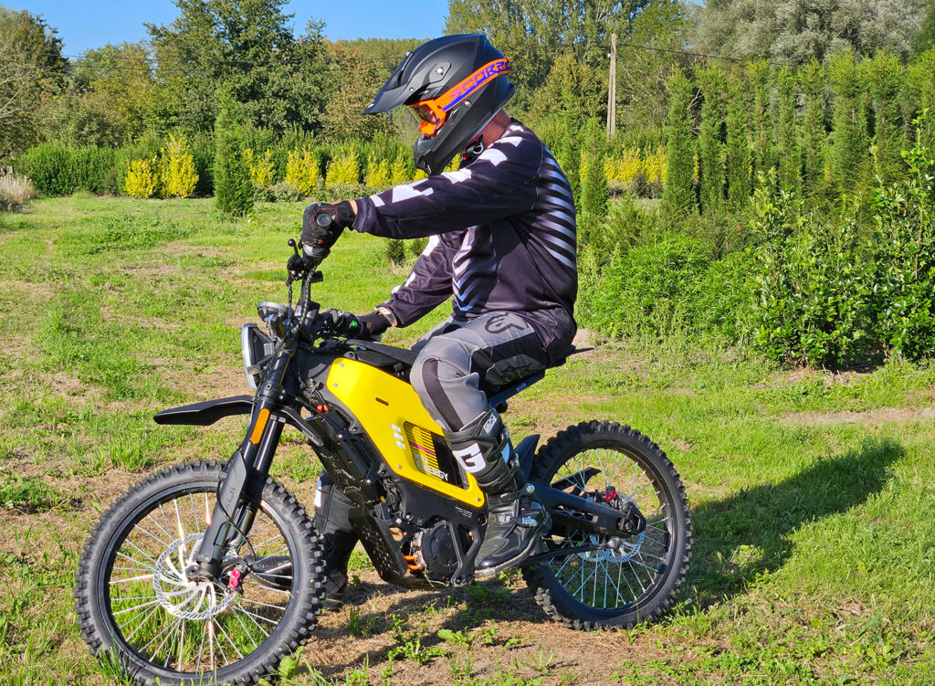 NIU XQi3 test ride - THE PACK - Electric Motorcycle News