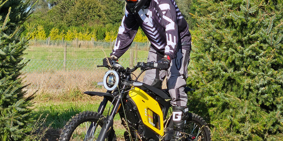 NIU XQi3 test ride - THE PACK - Electric Motorcycle News