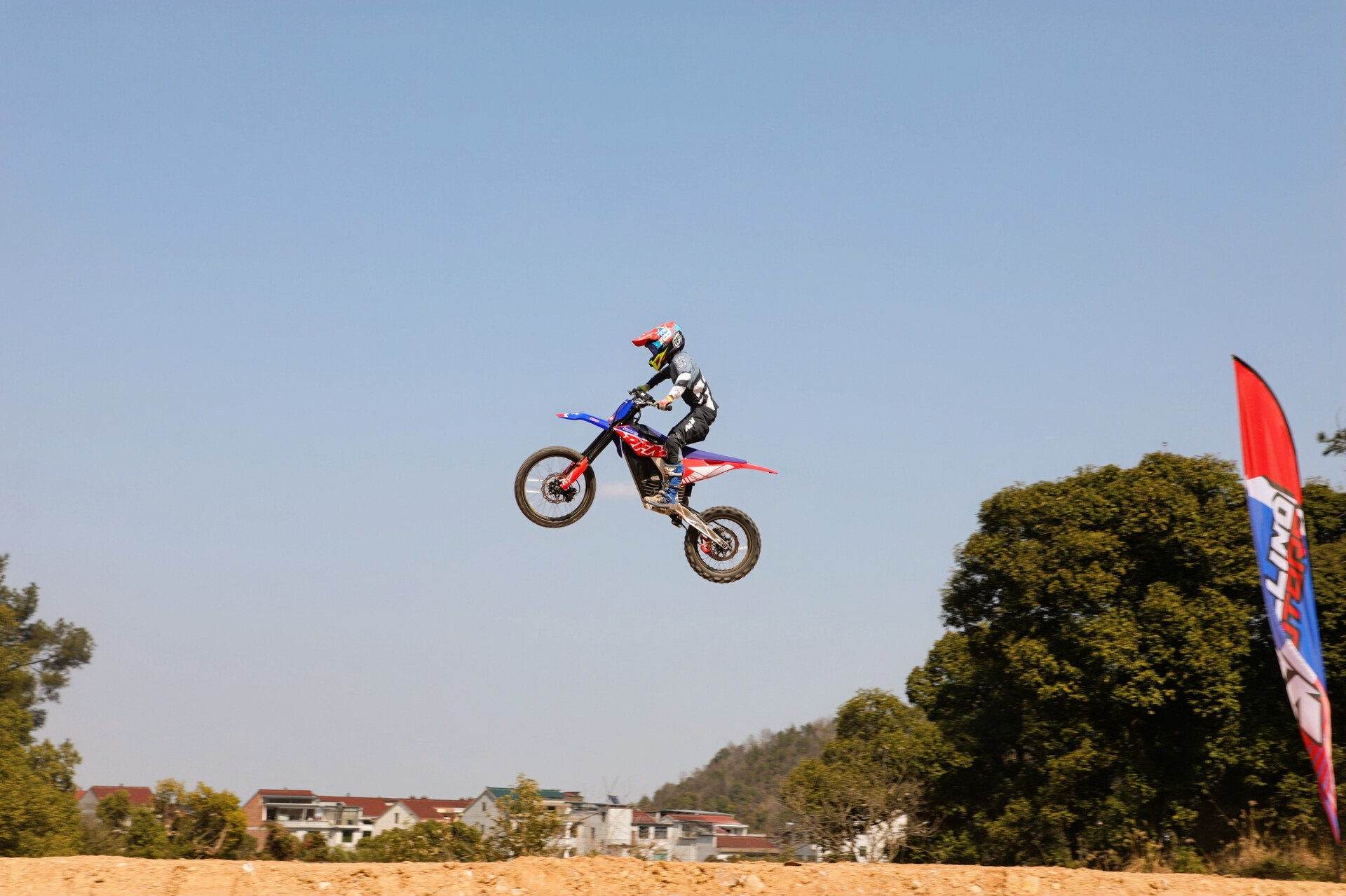 Off Road Rfn APOLLINO unveils RFN “WARRIOR” Series electric off-road motorcycles ...
