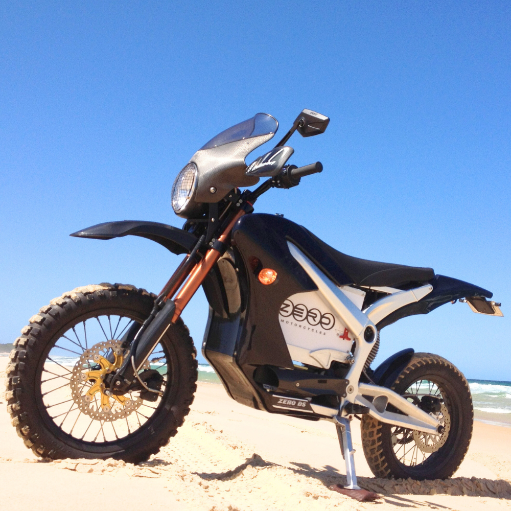E-Rider on the road - Nigel Morris - THE PACK - Electric Motorcycle News