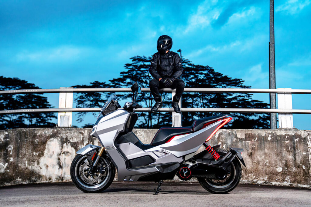 Scorpio Electric - Lambda Scorpii - ASCO - THE PACK - Electric Motorcycle News
