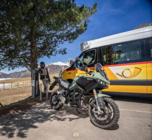 Motorprosa - THE PACK - Electric Motorcycle News - E-rider on the road