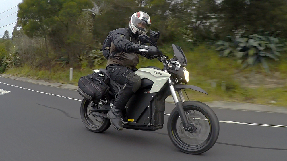 E-Rider on the road - Nigel Morris - THE PACK - Electric Motorcycle News