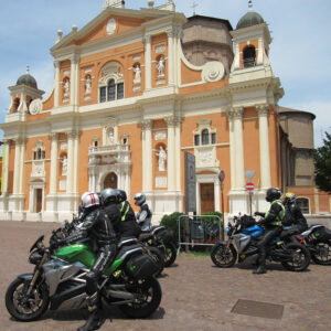 E-rider on the road - Roelof Veldhuis - Energica EVA - THE PACK - Electric Motorcycle News