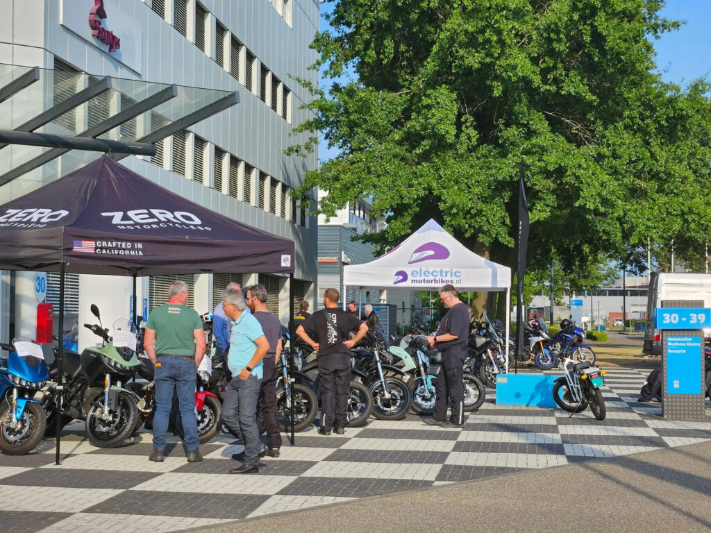 Dias de testes de motocicletas elétricas - THE PACK - Notícias de motocicletas elétricas