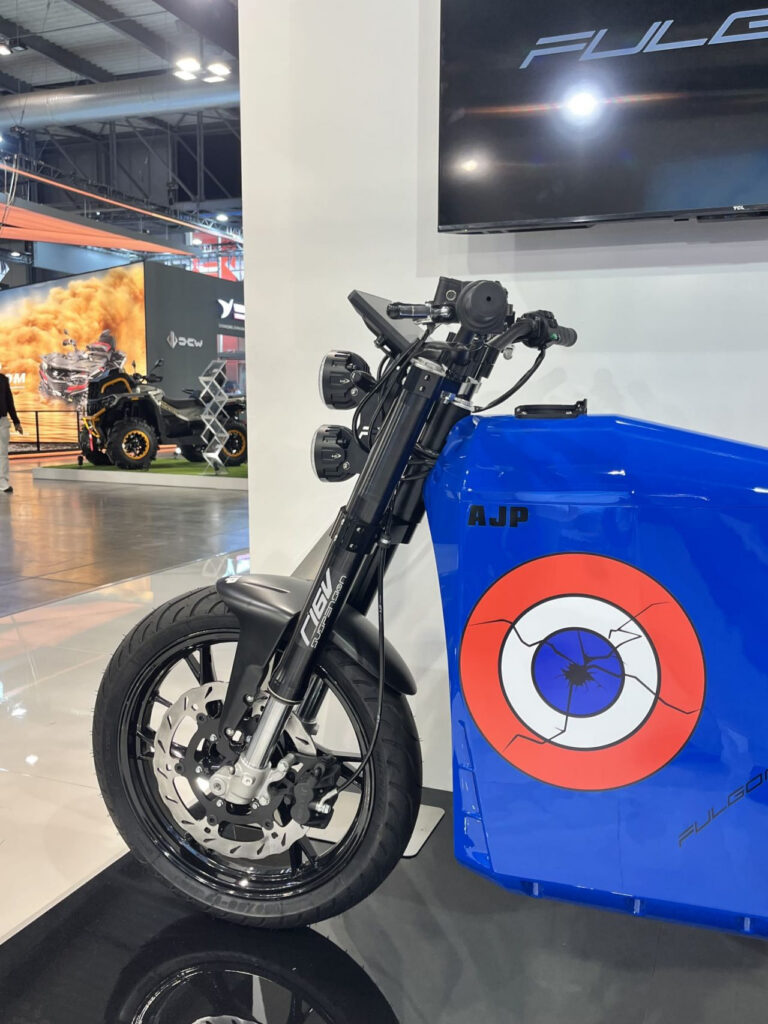 AJP Fulgora - EICMA 2025 - THE PACK - Electric Motorcycle News