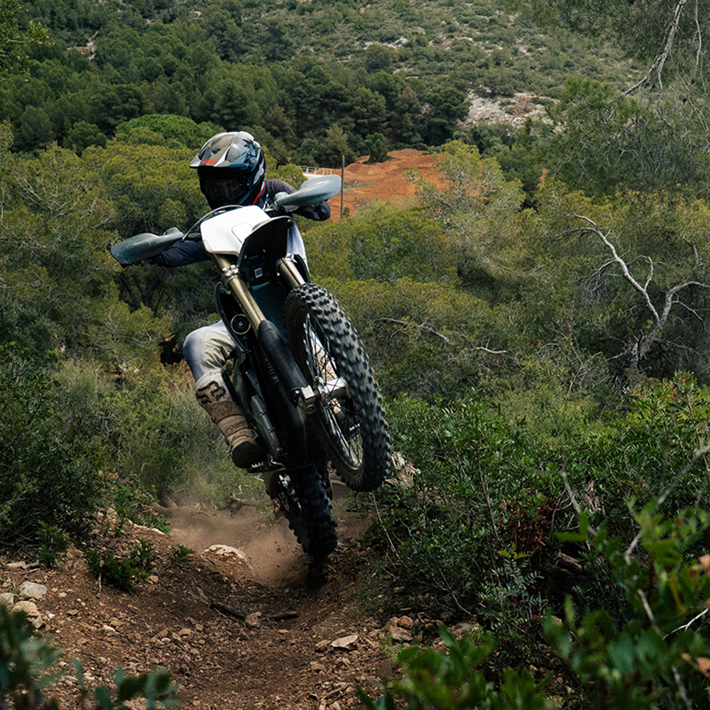 Stark Traction Control - THE PACK - Electric Motorcycle News